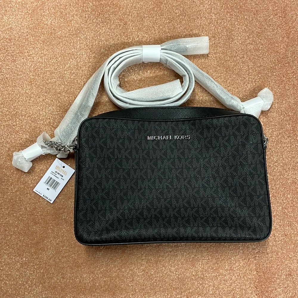 Michael Kors Jet Set Crossbody NWT